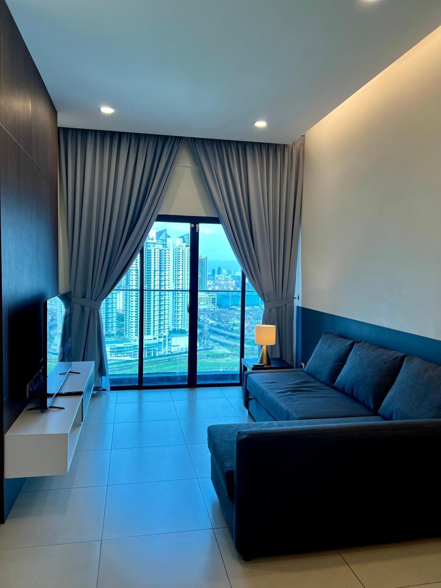 Reizz By Sweet Aparthotel *
